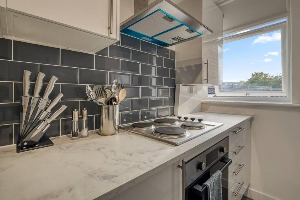 Hidden Gem In Battersea W/ Free Parking Apartment London Exterior photo